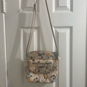 Cream Crossbody Bag with Floral Pattern and Adjustable Strap